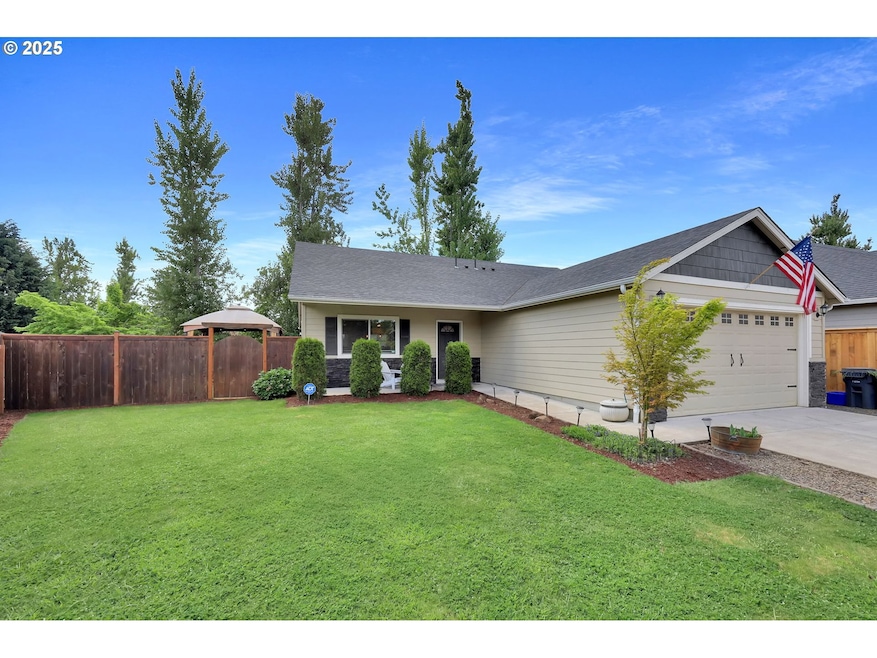 35 Almond Way, Creswell, OR 97426 - photo 1