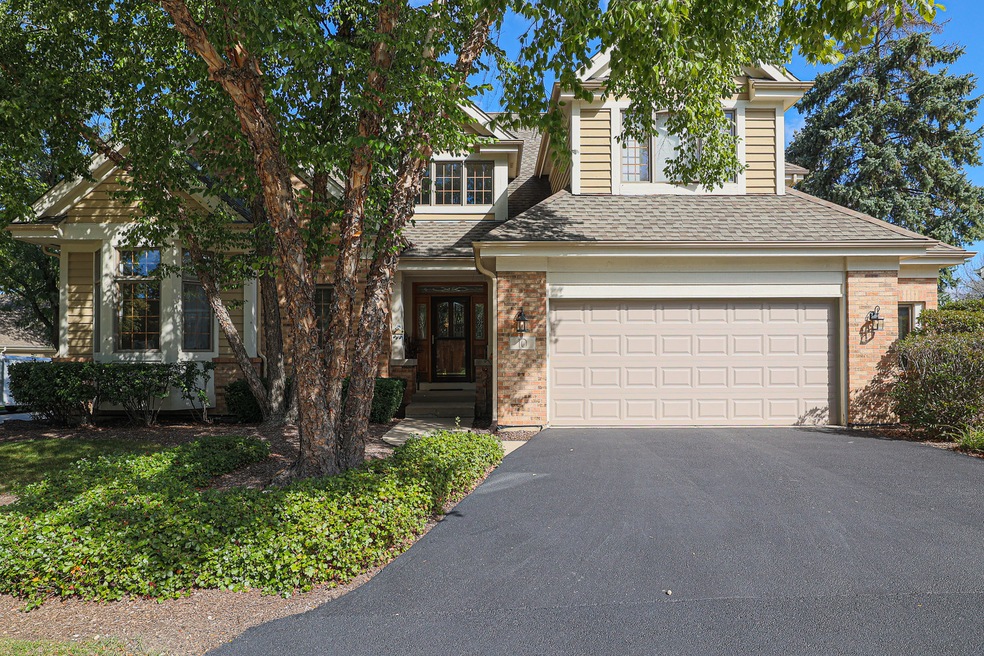 10 Doral Ct, Lake In the Hills, IL 60156 - photo 1