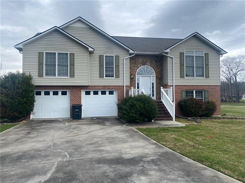 109 Magnolia Way SW, Calhoun, GA 30701 - photo 1