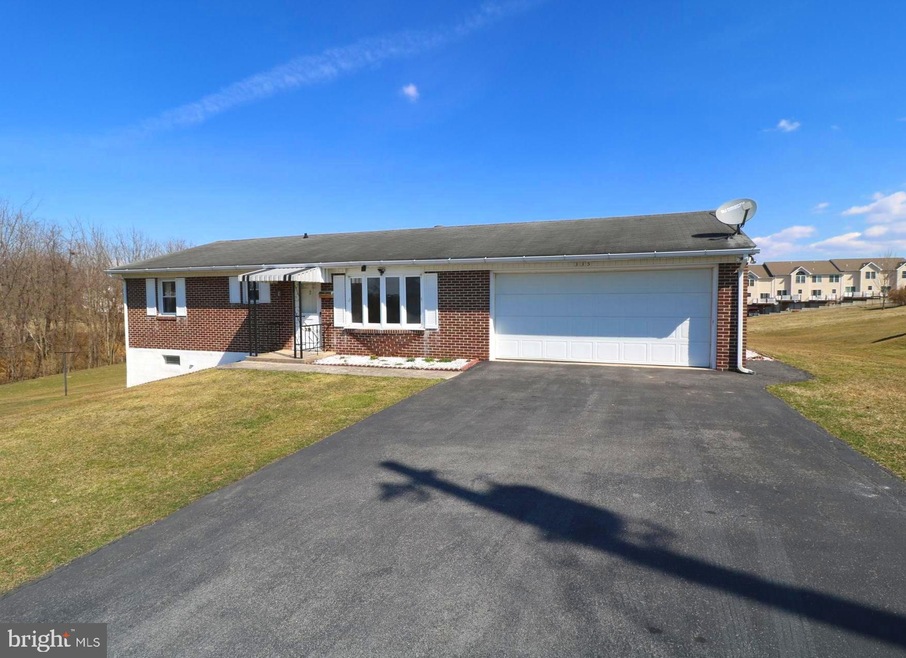 335 Fairmount Ave, Waynesboro, PA 17268 - photo 1