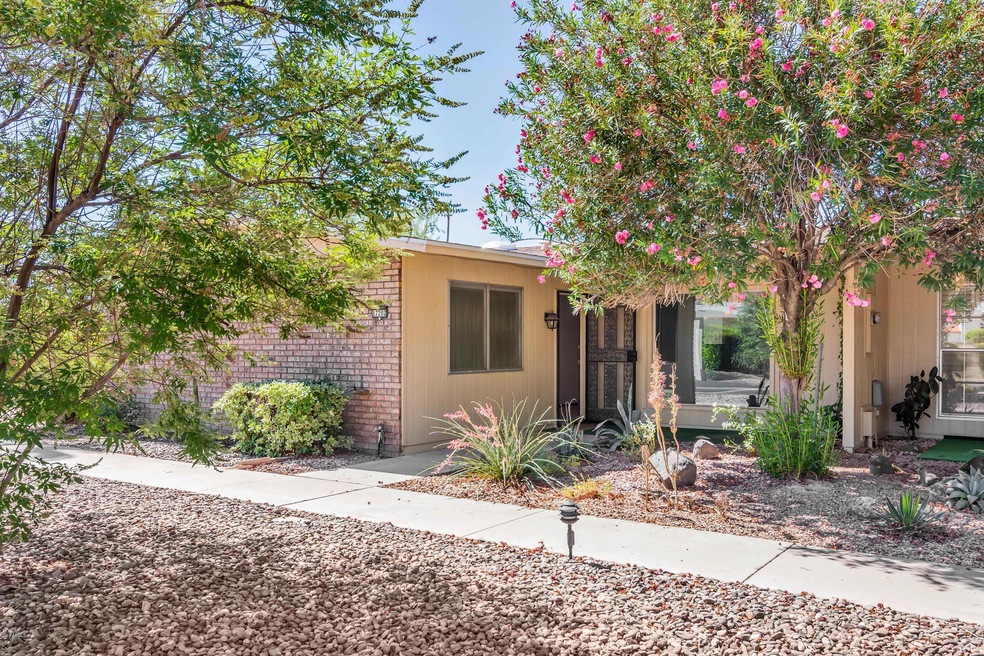 17202 N Pinion Ln, Sun City, AZ 85373 - photo 1