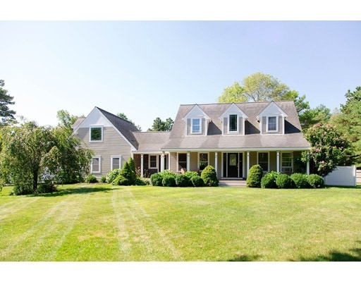 98 Bay Farm Dr, Plymouth, MA 02360 - photo 1