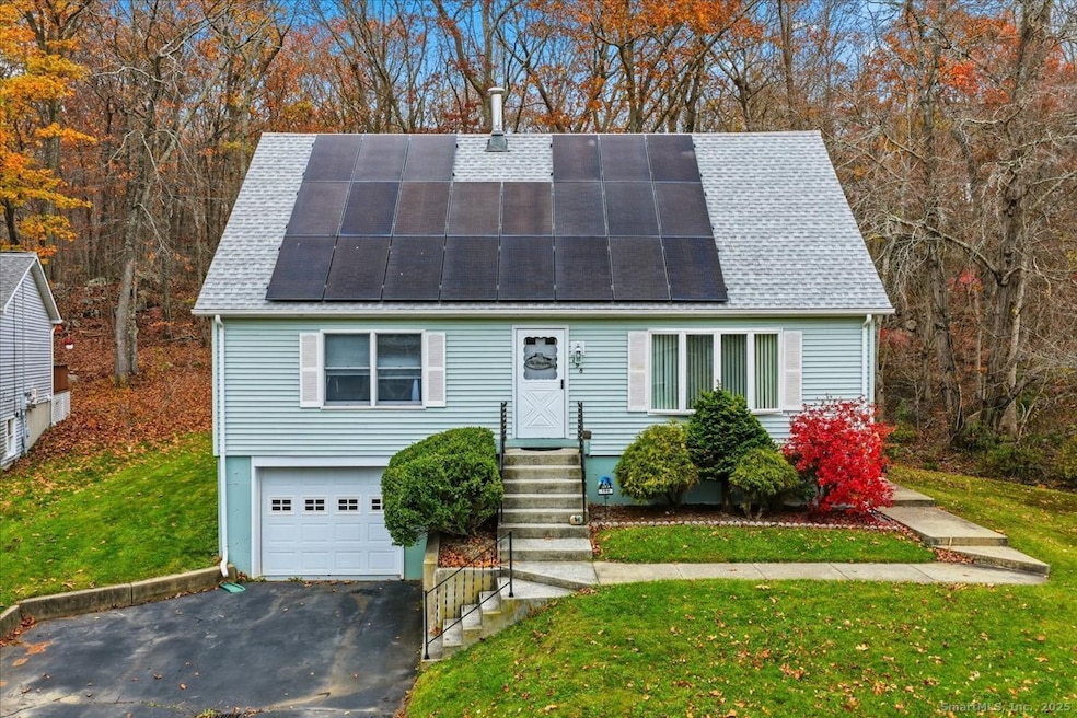 198 Dartmouth Dr, Mystic, CT 06355 - photo 1