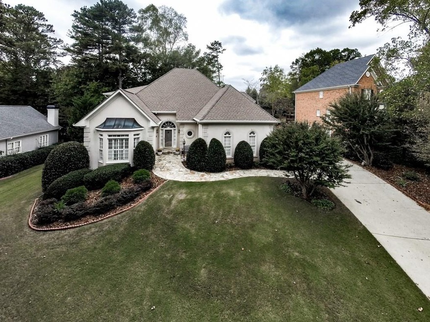 1827 Bishops Green Dr, Marietta, GA 30062 - photo 1