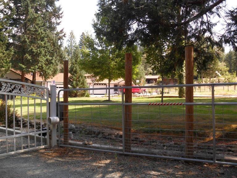 304 White Fir Dr, Grants Pass, OR 97526 - photo 1