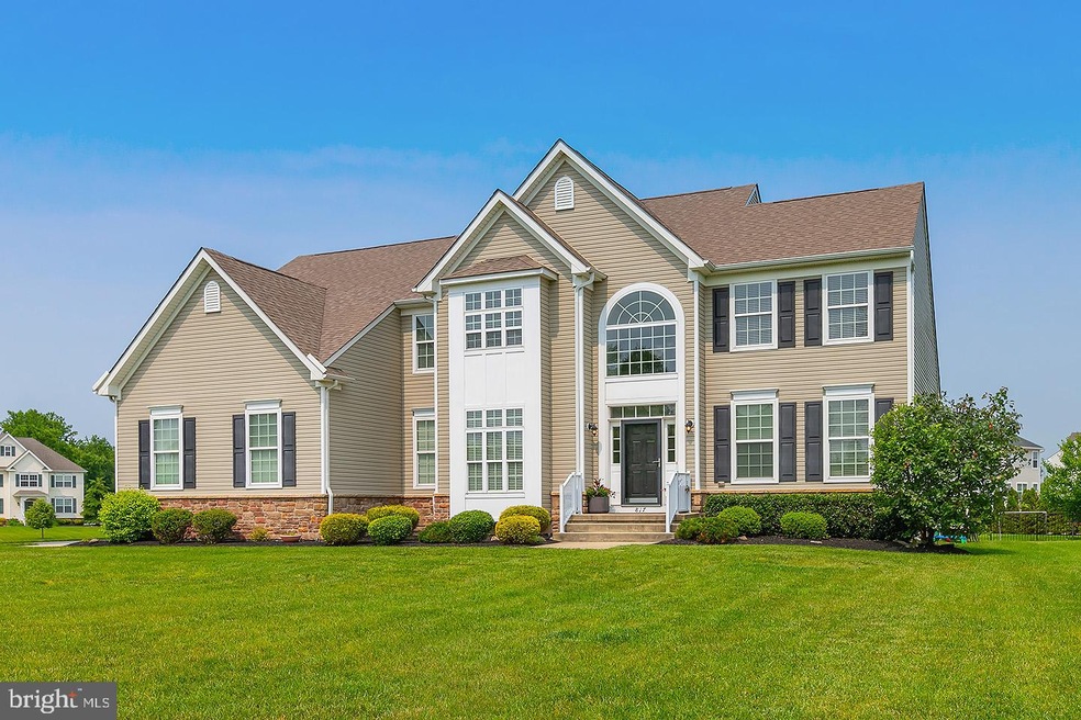 817 Derius Dr, Mickleton, NJ 08056 - photo 1