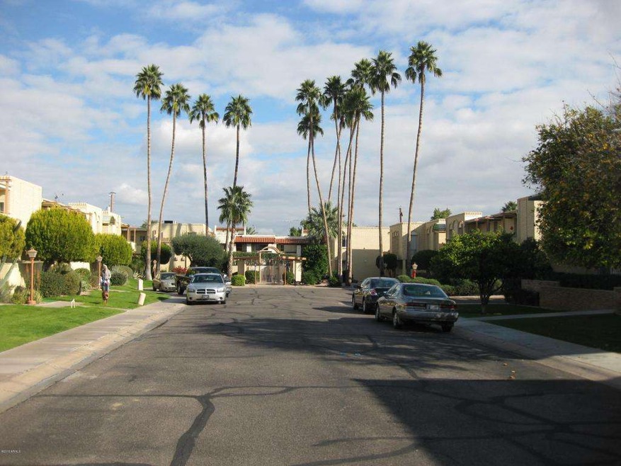 3rd Street Entrance