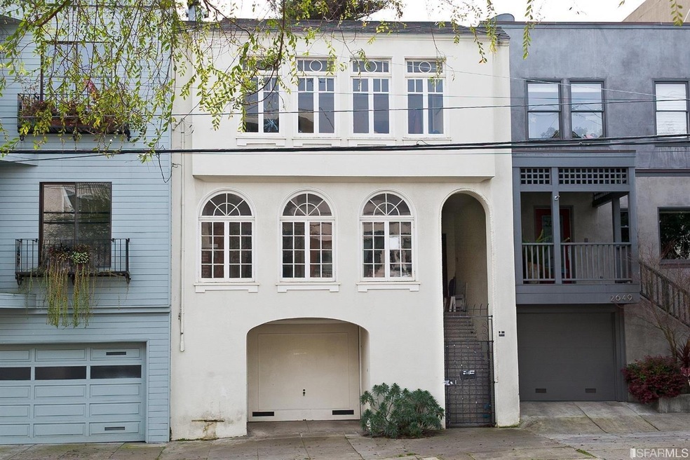 Classic 2 Unit Building