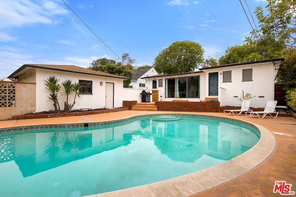 Sold $1,700,000 • Co-Listing Agent