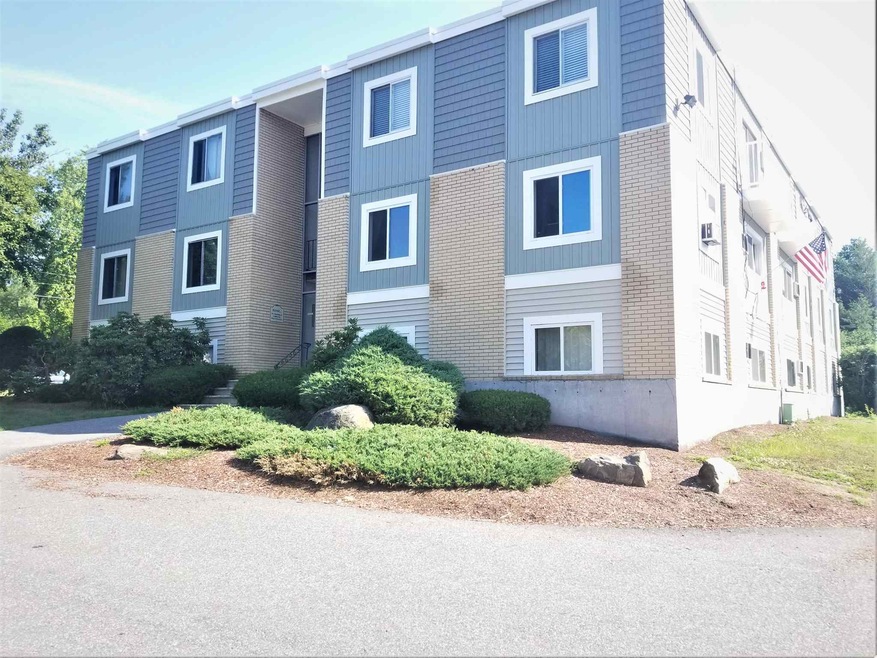 20 Mercury Dr unit 20, Londonderry, NH 03053 - photo 1