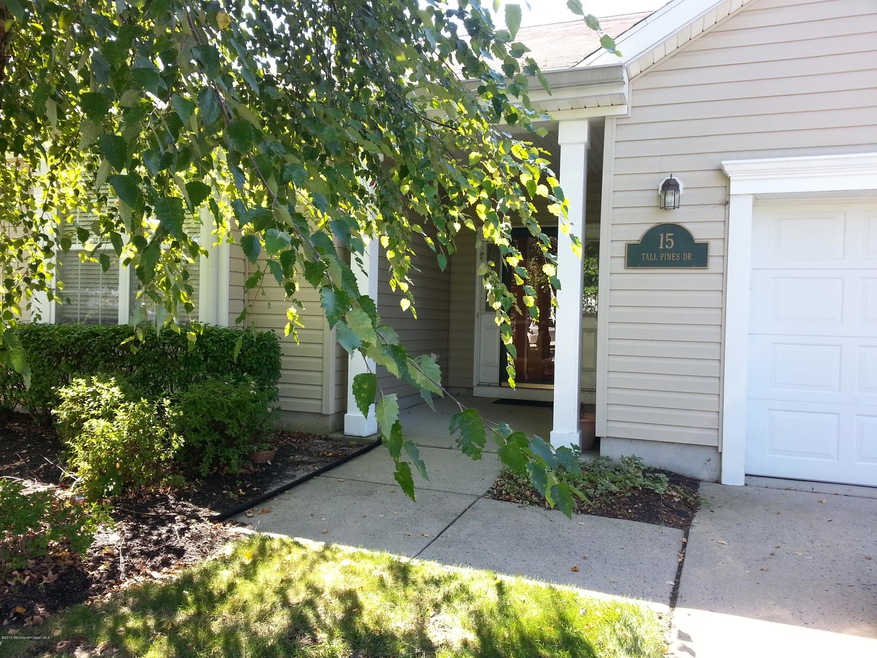 15 TALL PINES DR