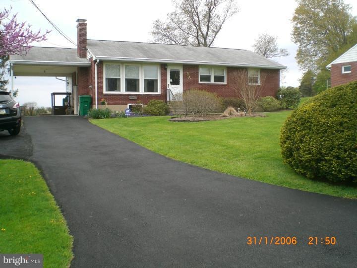 72 Wilcox Rd, Boyertown, PA 19512 - photo 1