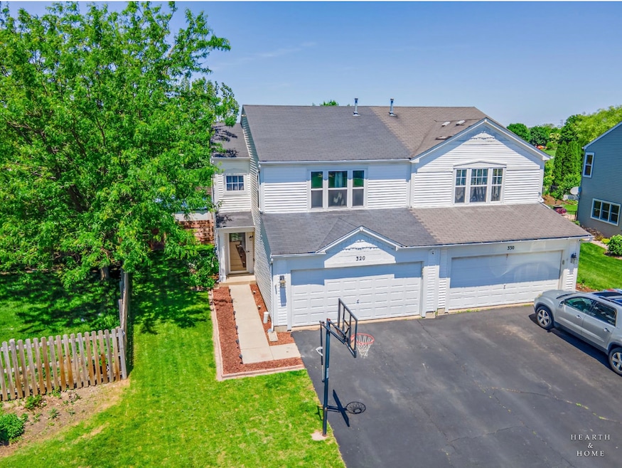 320 Wedgewood Cir, Lake In the Hills, IL 60156 - photo 1