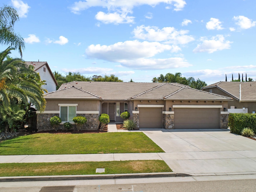 5145 W Reese Ct Visalia CA-large-036-015