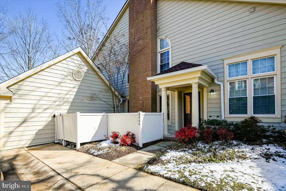 5700 Mayfair Manor Dr unit 91, Rockville, MD 20852 - photo 1