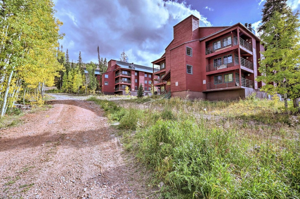 407 S Vasels (Fka Brian Head Blvd)