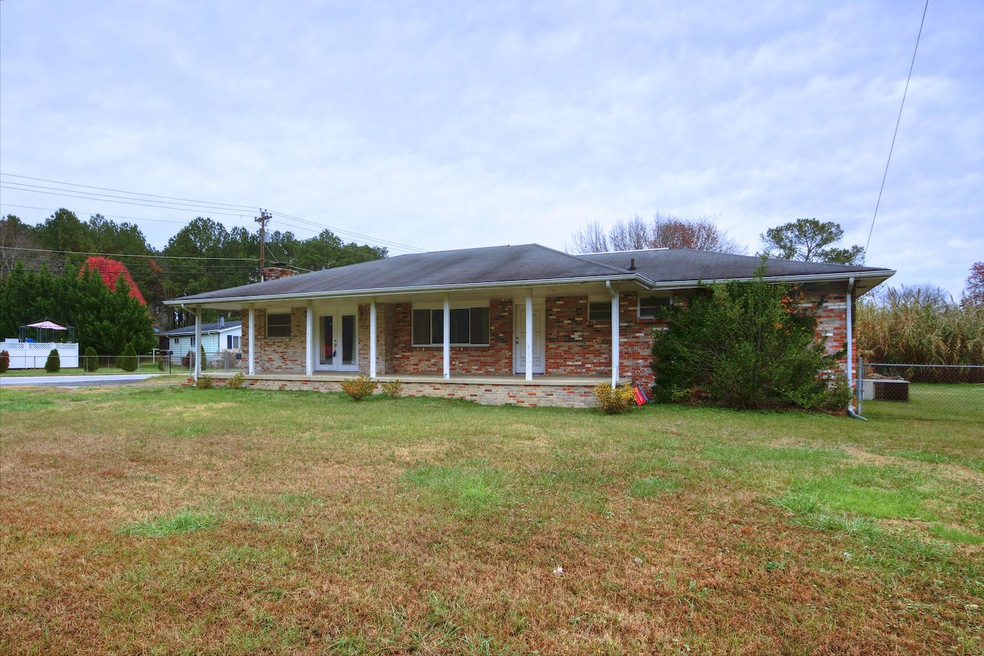 28 Steele Rd. 15