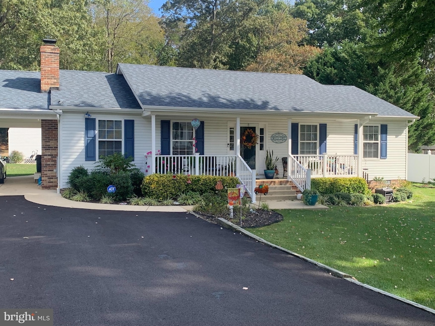 26176 Cresent Ln, Mechanicsville, MD 20659 - photo 1