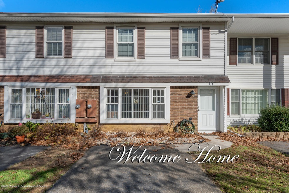 17 Fieldcrest Way Hazlet NJ-large-001-00