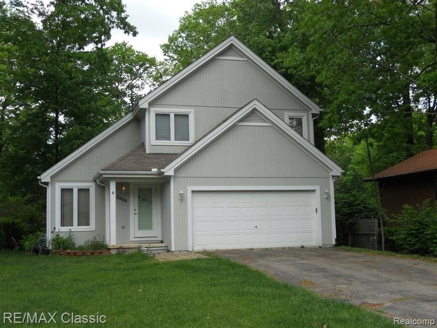 3620 Woodview Ave, West Bloomfield, MI 48324 - photo 1