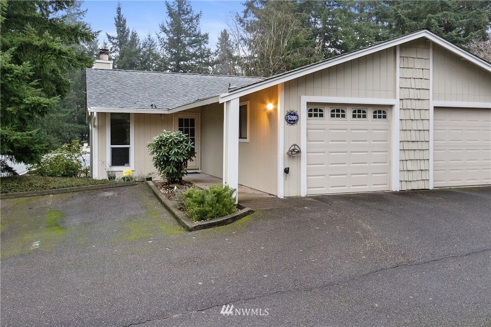 5209 65th Ave W unit 5209, University Place, WA 98467 - photo 1