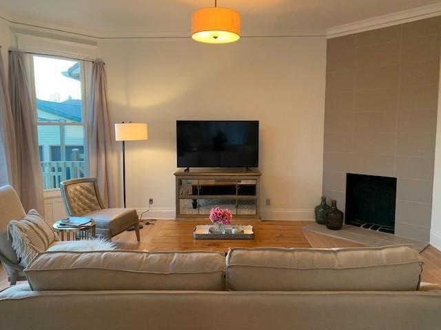 2 Living Room 2