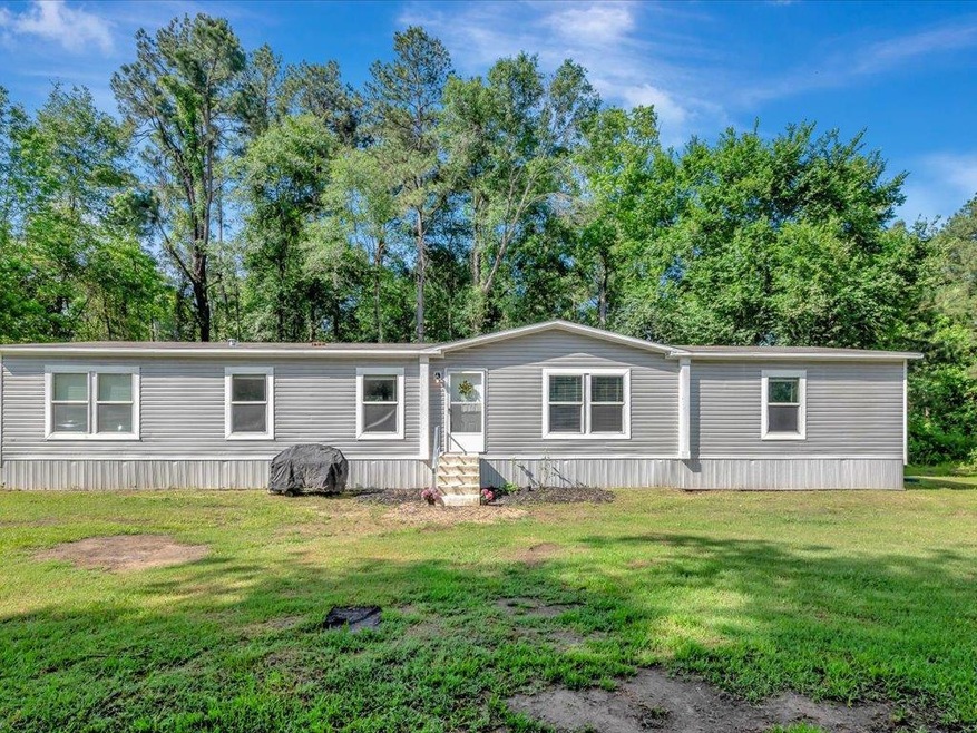 374 Holmes Rd, Lufkin, OK 74904 - photo 1