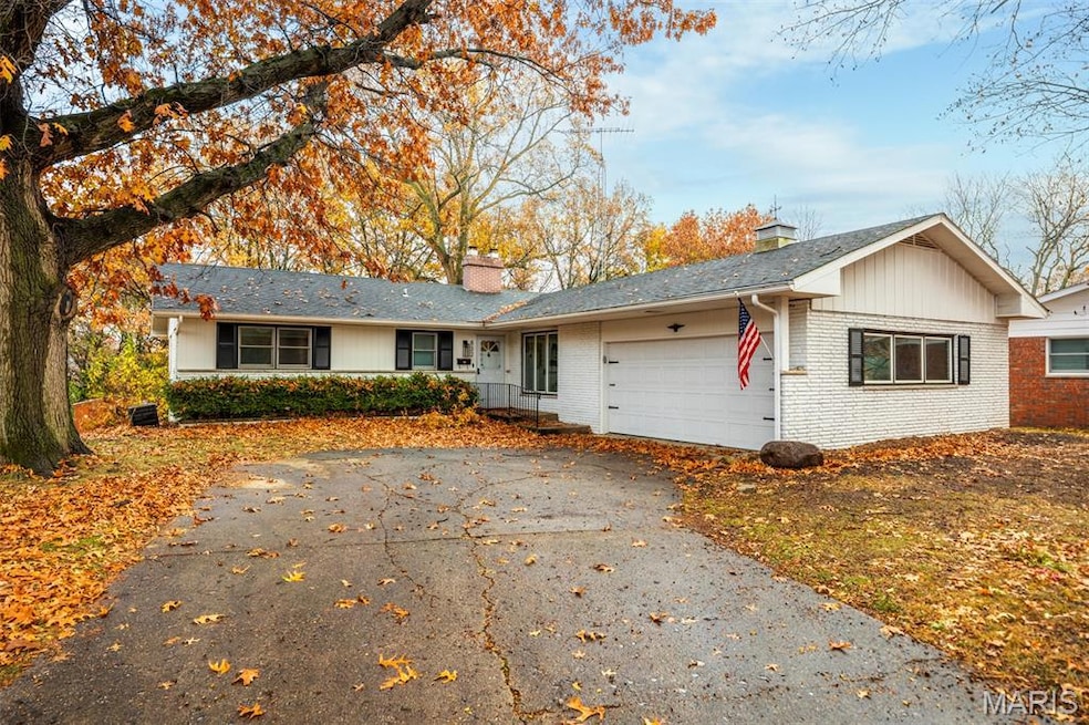 832 Independence Ridge, Springfield, IL 62702 - photo 1