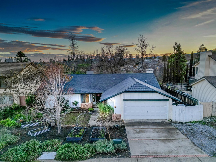 3651 Wasatch Dr, Redding, CA 96001 - photo 1