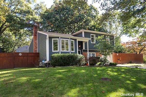 Sold $700,000 • Co-Listing Agent