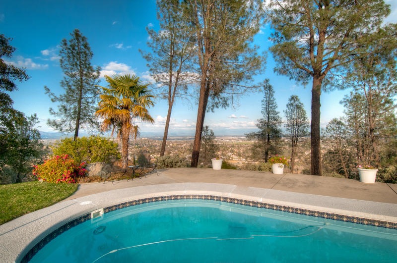 Pool and view