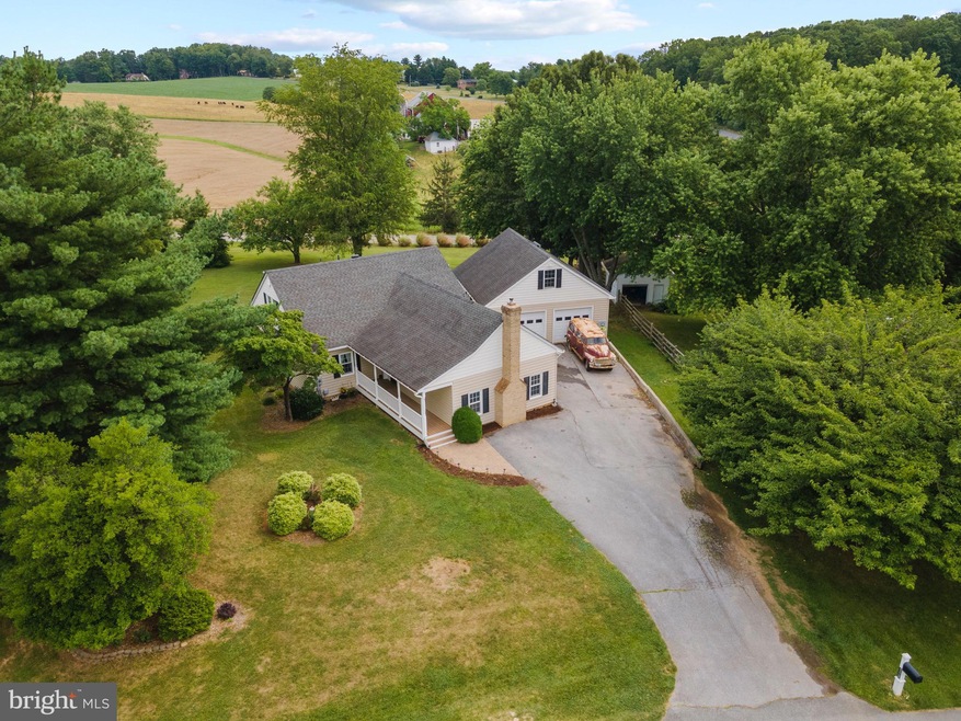 7702 Bridle Path Cir, Frederick, MD 21701 - photo 1