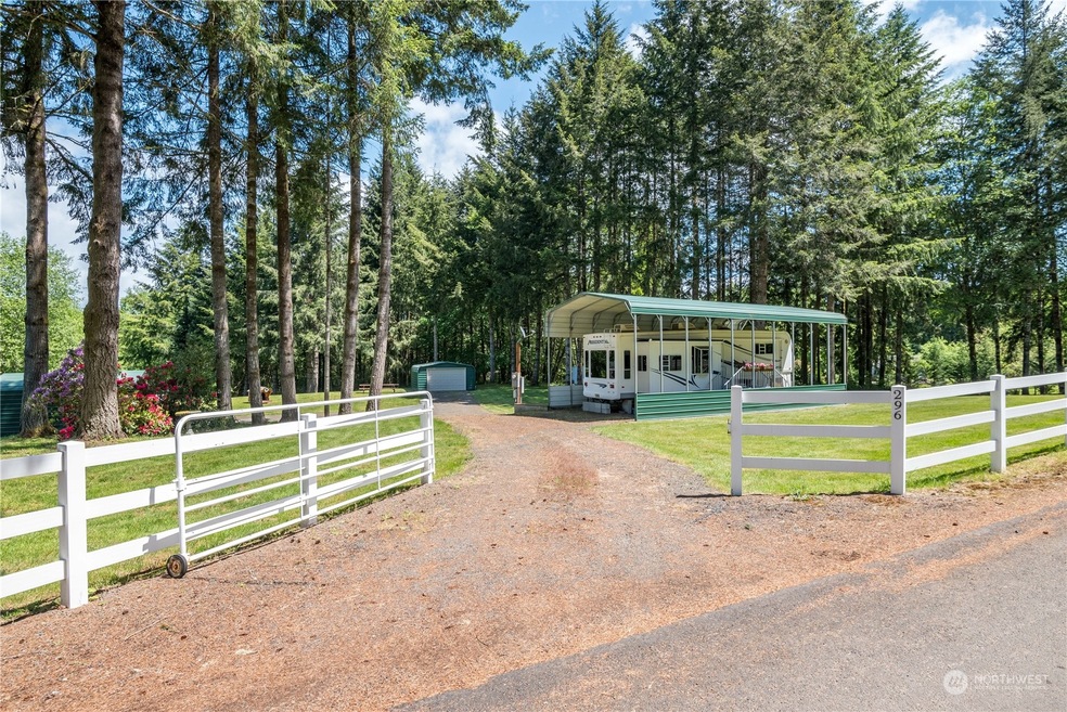 296 Cedar Hills Rd, Longview, WA 98632 - photo 1