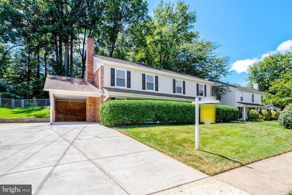 Sold $919,400 • Co-Listing Agent