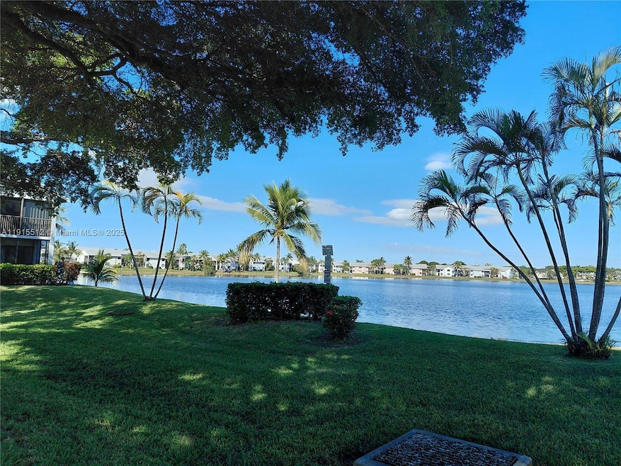 999 Hamilton Dr unit 999D, Homestead, FL 33034 - photo 1