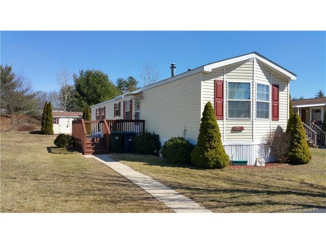 14X66 manufactured home in Stonegate Manor.