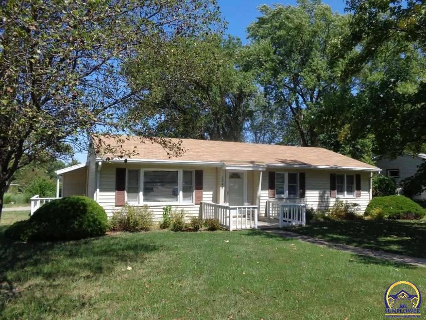 1244 SW 31st St, Topeka, KS 66611 - photo 1