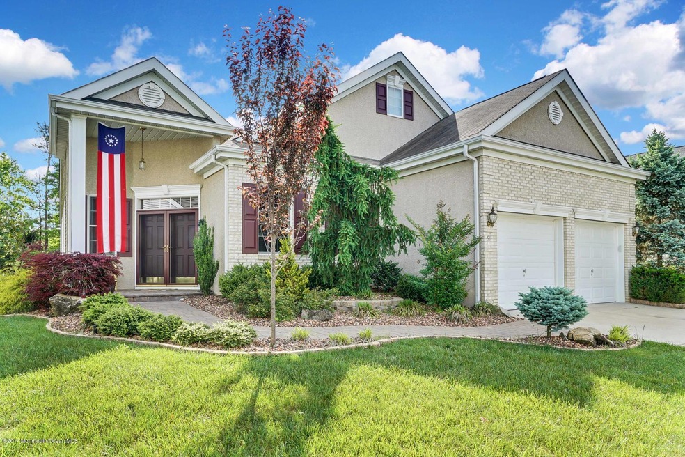 91 Cypress Point Ln Jackson NJ-large-002