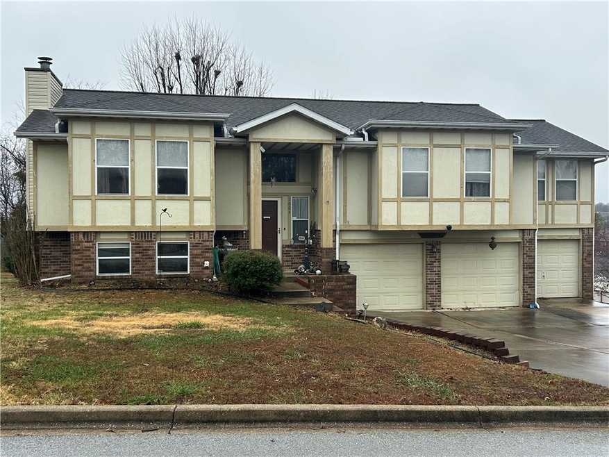 Sold $271,900