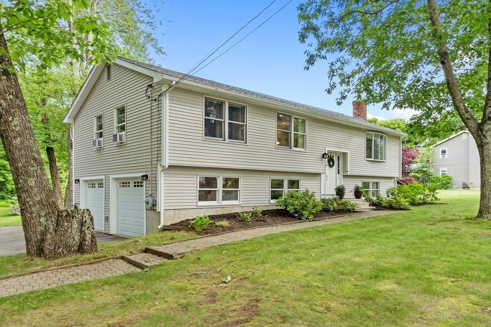 14 Baldwin St, Leicester, MA 01524 - photo 1