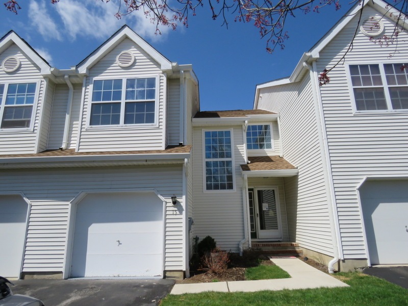 15 Willow Cir unit 50, Hamburg, NJ 07419 - photo 1