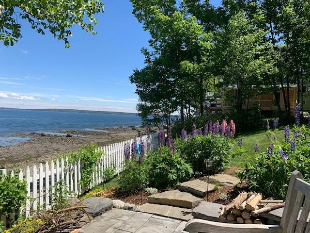 774 Shore Garden
