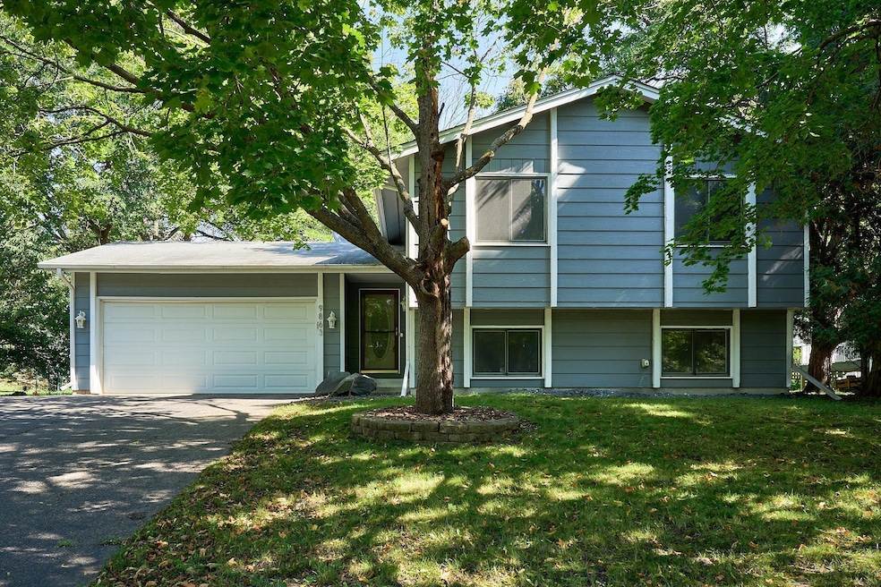 Pending $385,000 • Co-Listing Agent