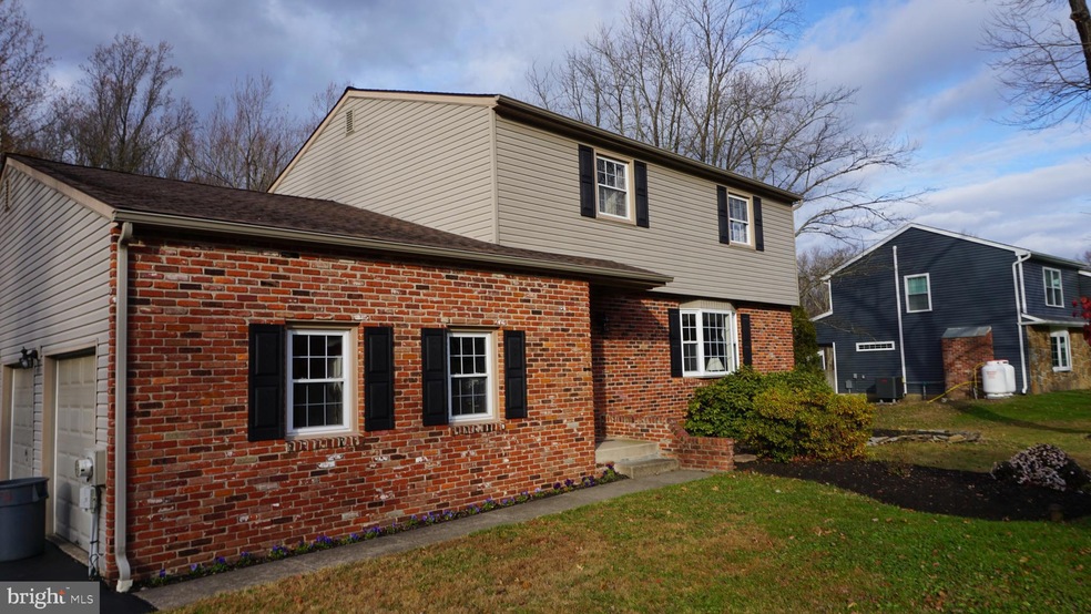 823 Strawberry Ln, Langhorne, PA 19047 - photo 1