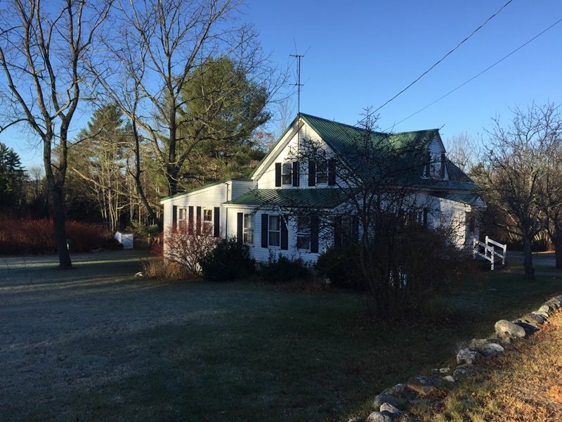 418 Parker Mountain Rd, Strafford, NH 03884 - photo 1