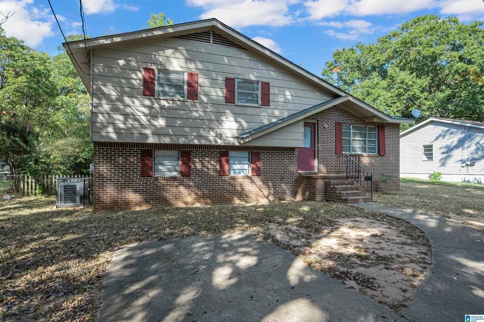 1008 Turner Ln, Birmingham, AL 35215 - photo 1