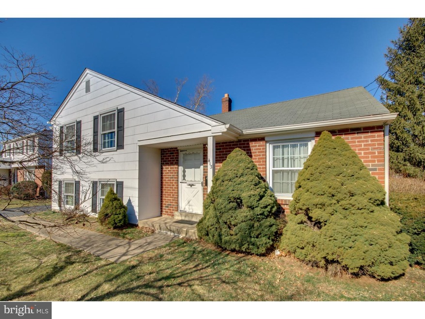 413 Sir Galahad Dr, Brookhaven, PA 19015 - photo 1