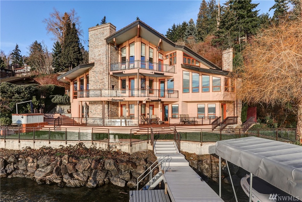 8279 W Mercer Way, Mercer Island, WA 98040 - photo 1