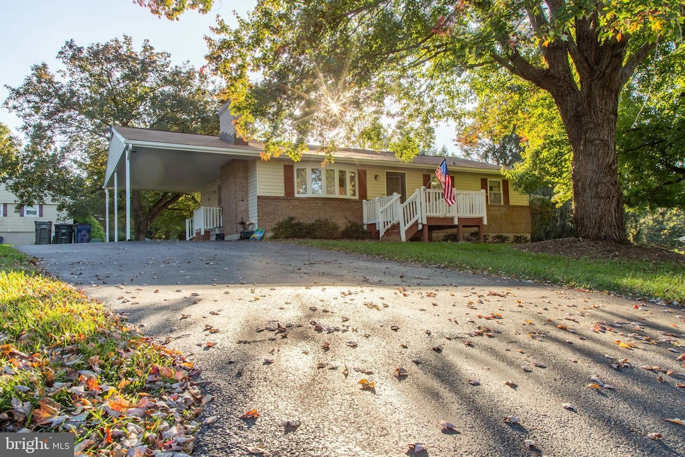 5906 Dale Dr, Sykesville, MD 21784 - photo 1