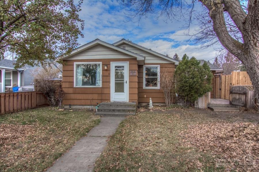 1155 NW Columbia St, Bend, OR 97701 - photo 1